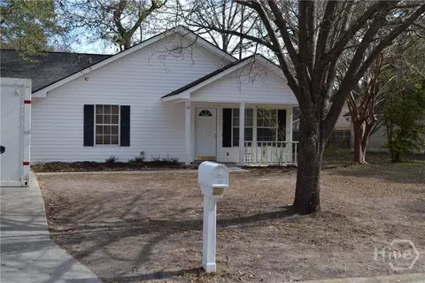 137 Rose Dr, Springfield, GA 31329