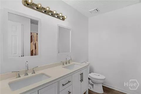 Bath - 12 E Red Fox Ct, Midway, GA 31320 photo 1 of 3