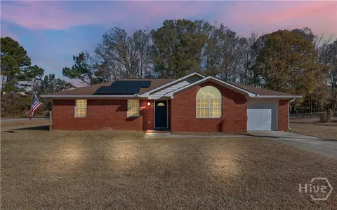 Exterior - 12 E Red Fox Ct, Midway, GA 31320 photo 2 of 3
