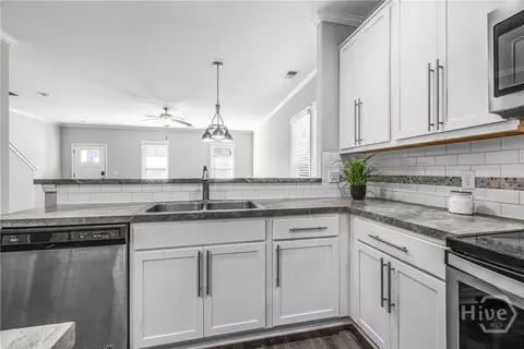 Kitchen - 345 Sonoma Dr, Pooler, GA 31322 photo 5 of 5