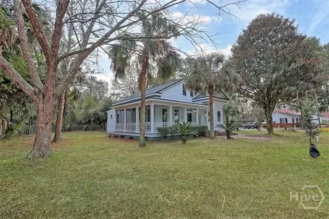 Exterior - 3206 Whatley Ave, Thunderbolt, GA 31404 photo 3 of 18