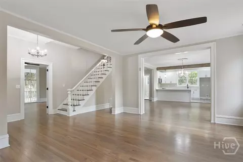 Living - 3206 Whatley Ave, Thunderbolt, GA 31404 photo 7 of 8