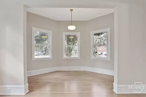 Living - 3206 Whatley Ave, Thunderbolt, GA 31404 photo 5 of 8
