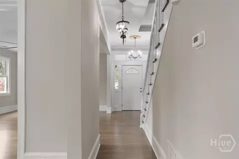 Entry Way - 3206 Whatley Ave, Thunderbolt, GA 31404 photo 3 of 9