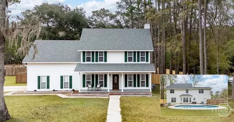 197 Oak Pointe Dr, Richmond Hill, GA 31324