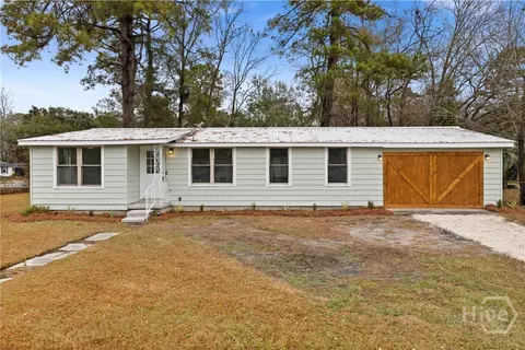502 E Cregor St, Bloomingdale, GA 31302