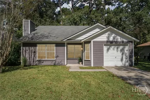 4 E White Hawthorne Dr, Savannah, GA 31419