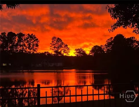 39 Grand Lake Cir, Savannah, GA 31405