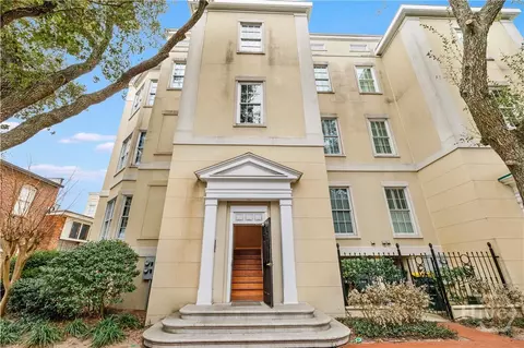 317 W Charlton St, Savannah, GA 31401