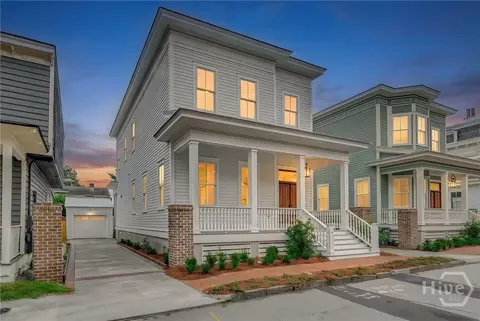509 E Huntingdon St, Savannah, GA 31401
