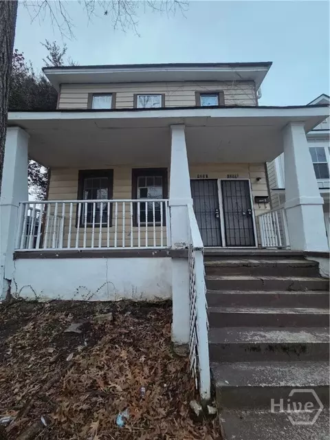 1207 E Bolton St, Savannah, GA 31404