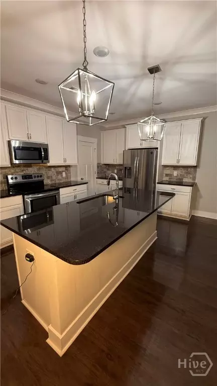 Kitchen - 266 Cattle Run Way, Pooler, GA 31322 photo 3 of 6