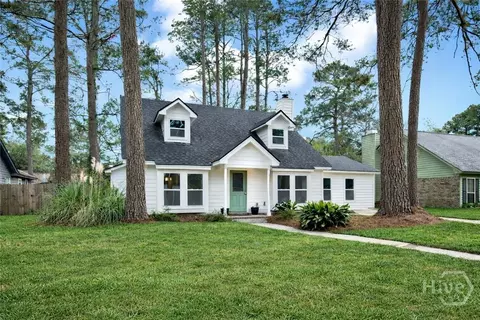 7 Green Iris Ct, Savannah, GA 31419