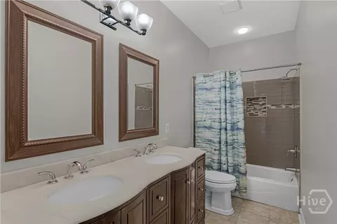 Bath - 115 Manor Row, Pooler, GA 31322 photo 3 of 4