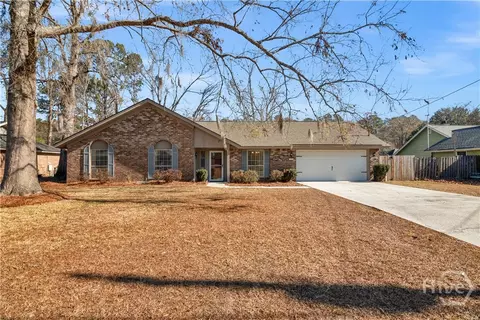 154 Miner Dr, Richmond Hill, GA 31324