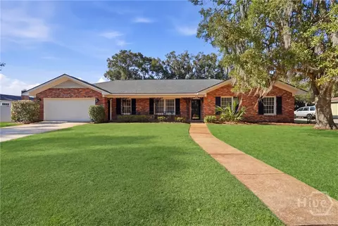 8511 Kent Dr, Savannah, GA 31406