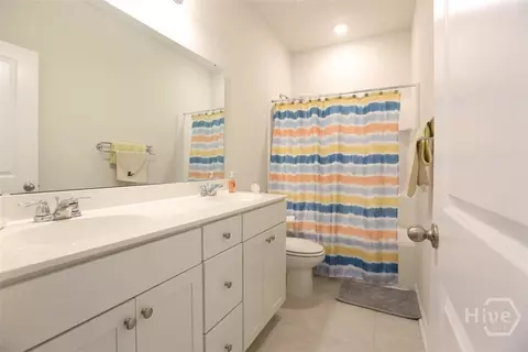 Bath - 215 Benelli Dr, Pooler, GA 31322 photo 3 of 3