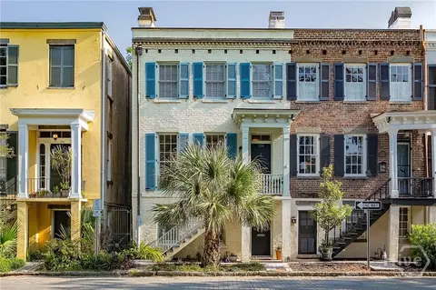 124 W Taylor St, Savannah, GA 31401