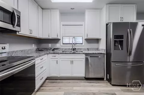 Kitchen - 413 Everett Dr, Pooler, GA 31322 photo 2 of 2
