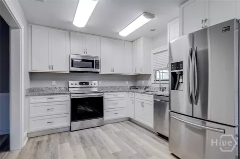 Kitchen - 413 Everett Dr, Pooler, GA 31322 photo 1 of 2
