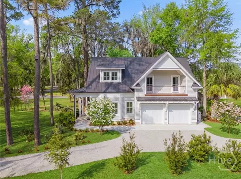 576 Silk Hope Dr, Richmond Hill, GA 31324