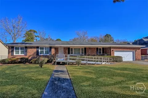 1724 Stuyvesant St, Savannah, GA 31405