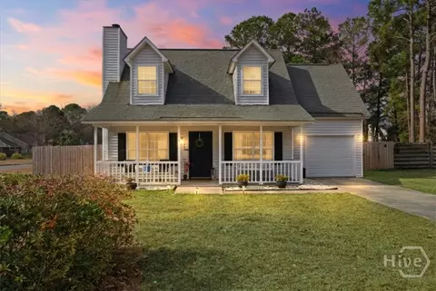 366 Osprey Dr, Richmond Hill, GA 31324