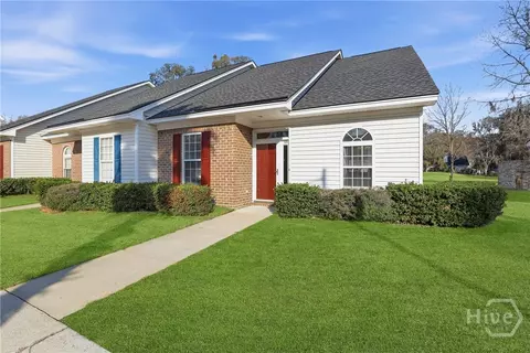 35 Putters Pl, Savannah, GA 31419