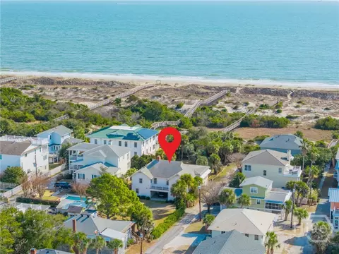 4 10th Ter, Tybee Island, GA 31328