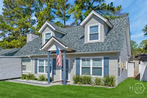 6 Belfair Dr, Savannah, GA 31419