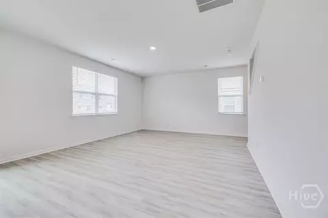 Living - 105 Windrush Pines Pnes, Pooler, GA 31322 photo 6 of 9