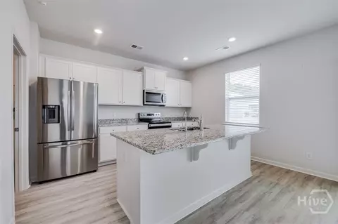 Kitchen - 105 Windrush Pines Pnes, Pooler, GA 31322 photo 5 of 5