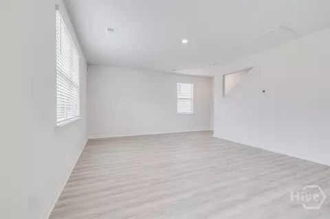 Living - 105 Windrush Pines Pnes, Pooler, GA 31322 photo 7 of 9