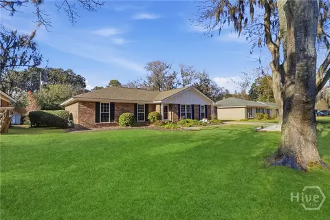 1020 Brittlewood Dr, Savannah, GA 31410