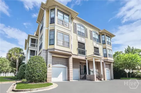 2112 Whitemarsh Way, Savannah, GA 31410