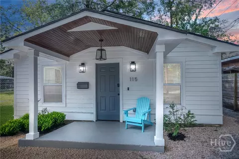 115 W 55th St, Savannah, GA 31405