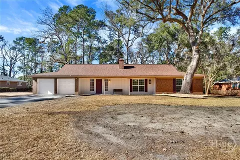 39 Ogeechee Dr, Richmond Hill, GA 31324