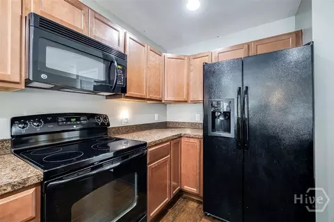 Kitchen - 9 Chandler Bluff Dr, Savannah, GA 31407 photo 3 of 3