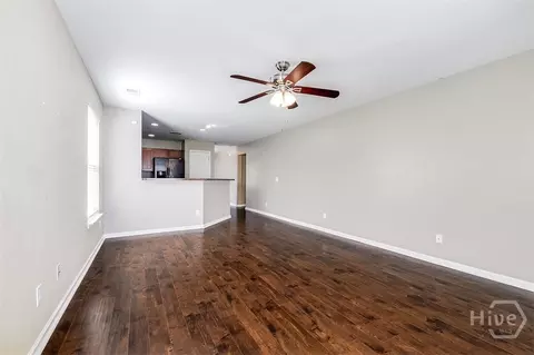 Living - 9 Chandler Bluff Dr, Savannah, GA 31407 photo 3 of 4