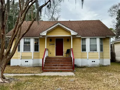 32 E Deerwood Rd, Savannah, GA 31410