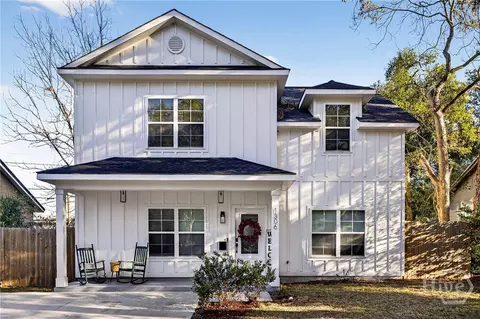 1306 E Waldburg St, Savannah, GA 31404