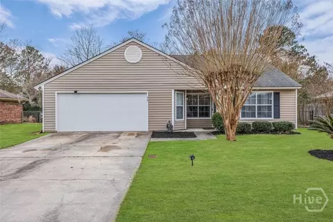26 Whippoorwill Ln E, Richmond Hill, GA 31324