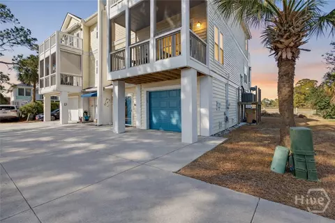 145 S Campbell Ave #E, Tybee Island, GA 31328
