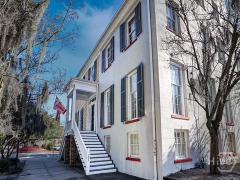 201 W Liberty St #4, Savannah, GA 31401