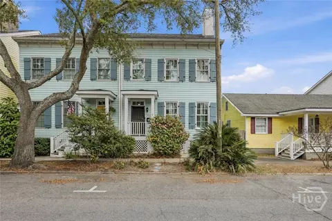 536 E Harris St, Savannah, GA 31401