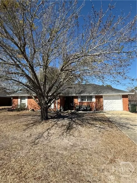 479 Mccumber Dr, Allenhurst, GA 31301