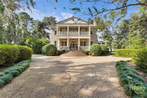 187 Jimmy Blige Ln, Richmond Hill, GA 31324