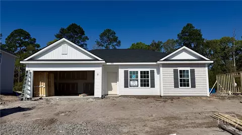 232 Juniper Dr, Hinesville, GA 31313