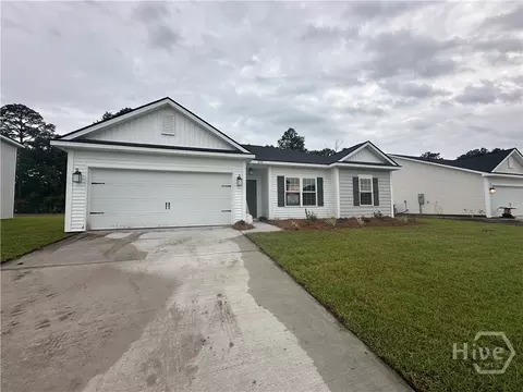 232 Juniper Dr, Hinesville, GA 31313