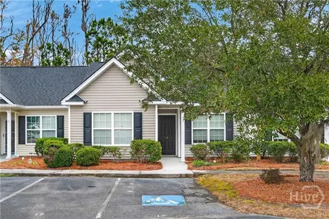 17 Rivermoor Ct, Savannah, GA 31407